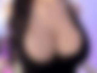 Live cam show with akura011 - Big Ass on Cam Slut