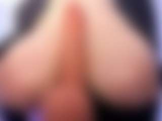 akura011's Live Sex Cam Show