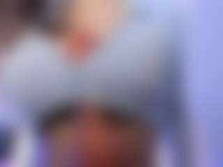 akura011's Live Sex Cam Show