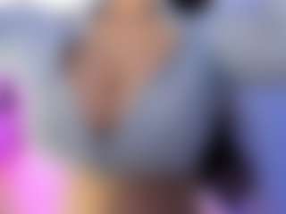 akura011's Live Sex Cam Show
