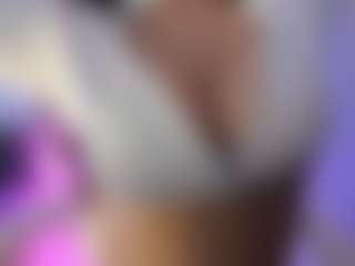 akura011's Live Sex Cam Show