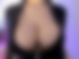akura011's Live Sex Cam Show