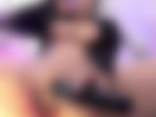 akura011's Live Sex Cam Show