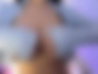 Live cam show with akura011 - Big Ass MILF on Camsoda