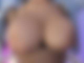 akura011's Live Sex Cam Show