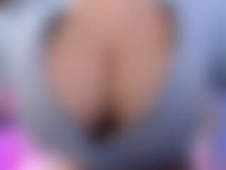 akura011's Live Sex Cam Show