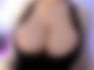 Live cam show with akura011 - Teen (18+) on Camsoda