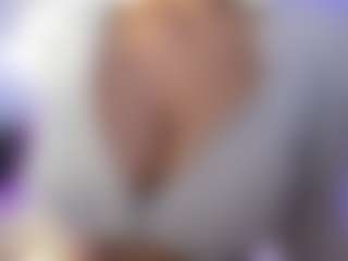 akura011's Live Sex Cam Show