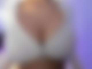 akura011's Live Sex Cam Show
