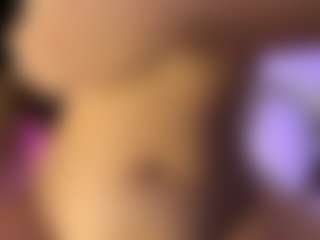 akura011's Live Sex Cam Show