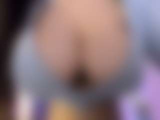 akura011's Live Sex Cam Show