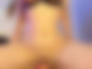 akura011's Live Sex Cam Show