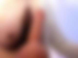 akura011's Live Sex Cam Show