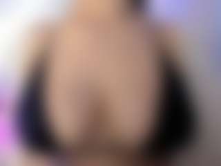 akura011's Live Sex Cam Show