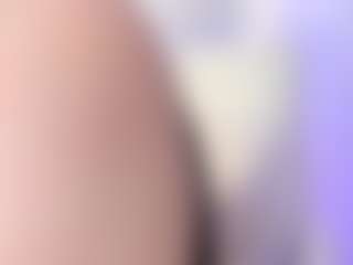 akura011's Live Sex Cam Show