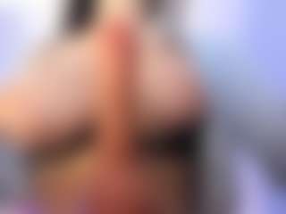 akura011's Live Sex Cam Show