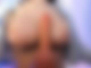 akura011's Live Sex Cam Show