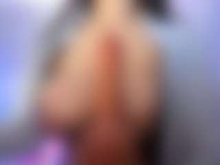 akura011's Live Sex Cam Show