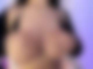 akura011's Live Sex Cam Show
