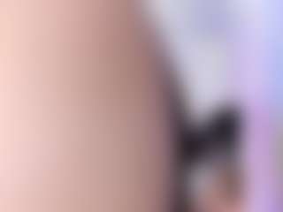 akura011's Live Sex Cam Show