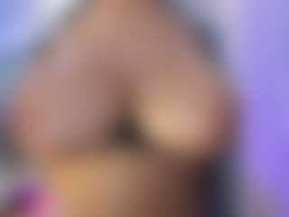 akura011's Live Sex Cam Show
