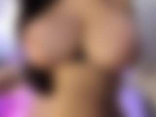 akura011's Live Sex Cam Show