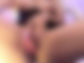 akura011's Live Sex Cam Show