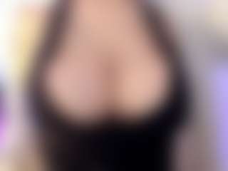 akura011's Live Sex Cam Show