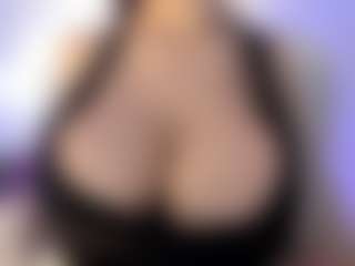 akura011's Live Sex Cam Show