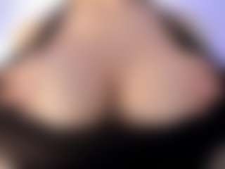 akura011's Live Sex Cam Show