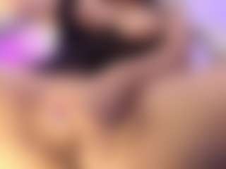 akura011's Live Sex Cam Show