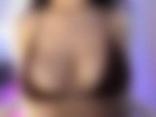 akura011's Live Sex Cam Show