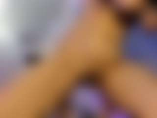 akura011's Live Sex Cam Show