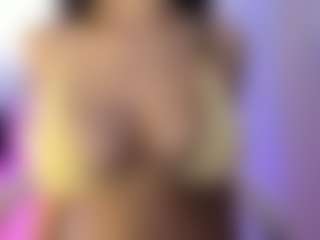 akura011's Live Sex Cam Show