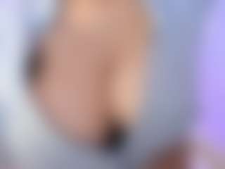 akura011's Live Sex Cam Show