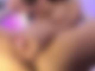 akura011's Live Sex Cam Show