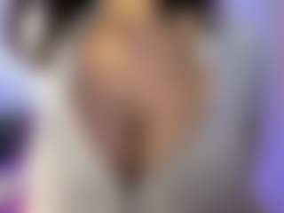 akura011's Live Sex Cam Show