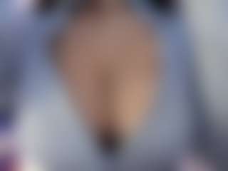 akura011's Live Sex Cam Show