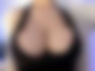 akura011's Live Sex Cam Show