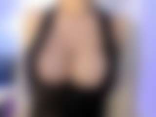 akura011's Live Sex Cam Show