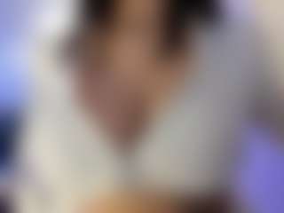 akura011's Live Sex Cam Show