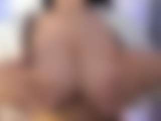 akura011's Live Sex Cam Show
