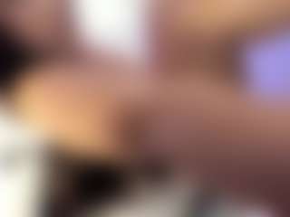 akura011's Live Sex Cam Show