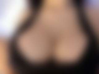 akura011's Live Sex Cam Show