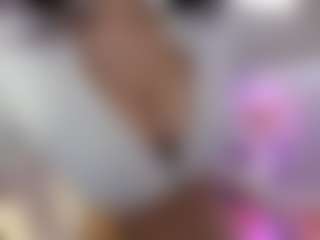 akura011's Live Sex Cam Show
