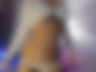 akura011's Live Sex Cam Show