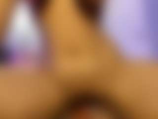 akura011's Live Sex Cam Show