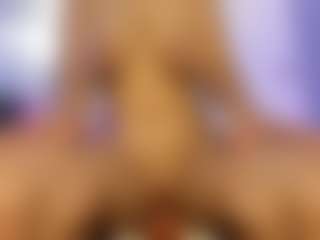 akura011's Live Sex Cam Show