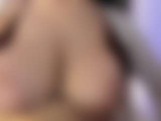 akura011's Live Sex Cam Show