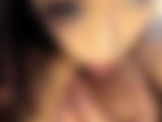 akura011's Live Sex Cam Show